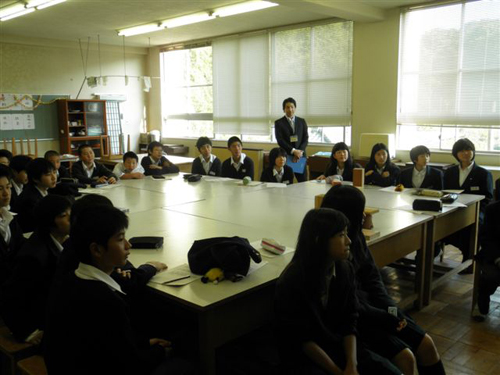 中学の授業のお手伝い