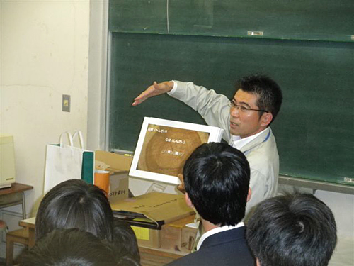 今年の中学講師は誰だ?